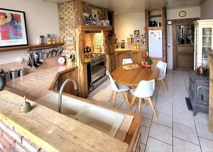 Charmante In Idyllisch Dorpje In Beau Village Parfondeval (Aisne)